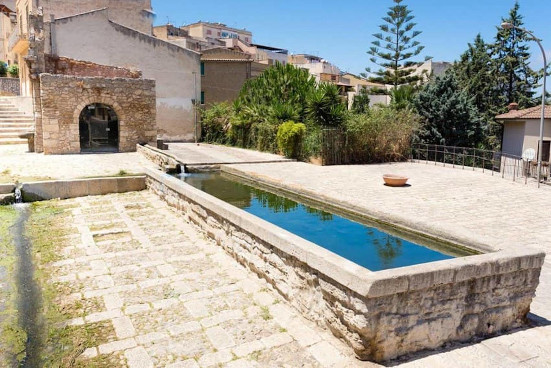 Il Girasole Del Centro Storico Vila Alcamo Exterior foto